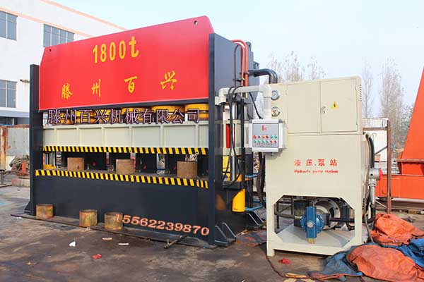 1800门框压花机侧面实图