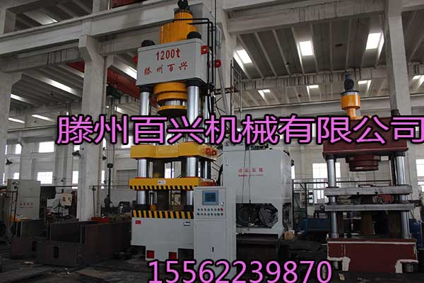 百兴1200吨实图拍摄