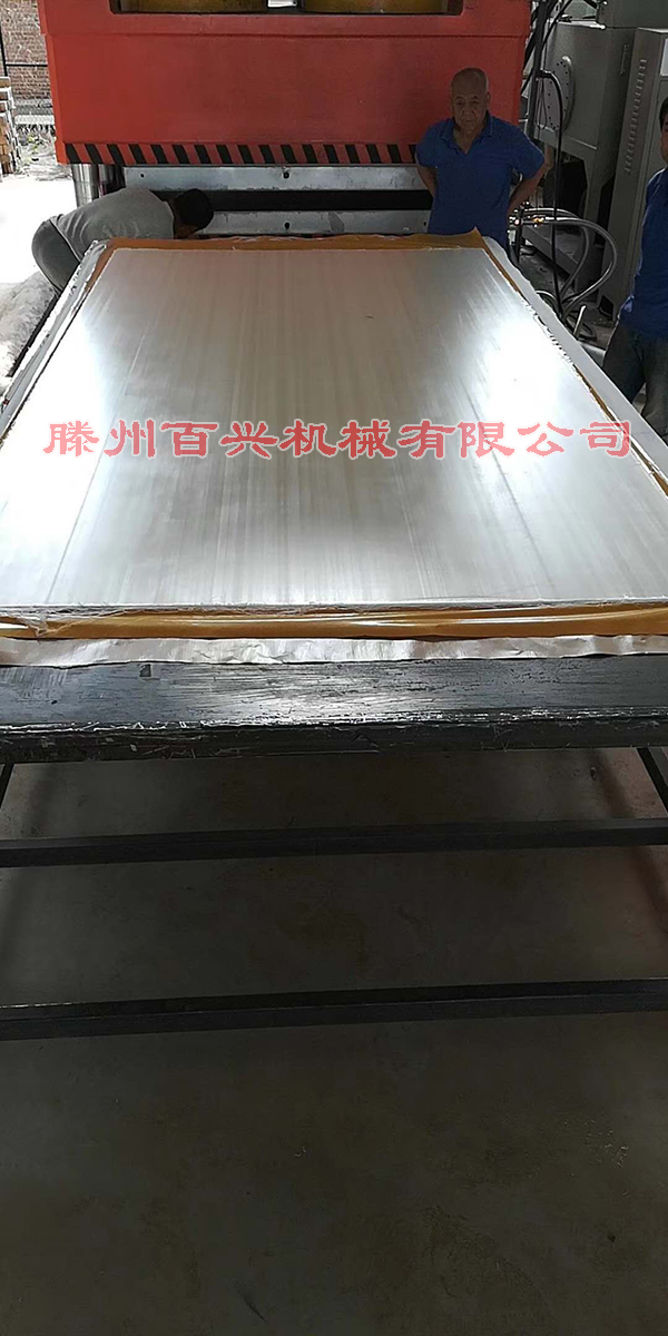 6000吨液压机所压产品