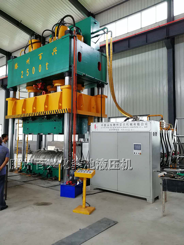 百兴三梁四柱液压机