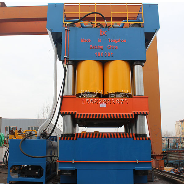 18000吨门面压花机实际拍摄